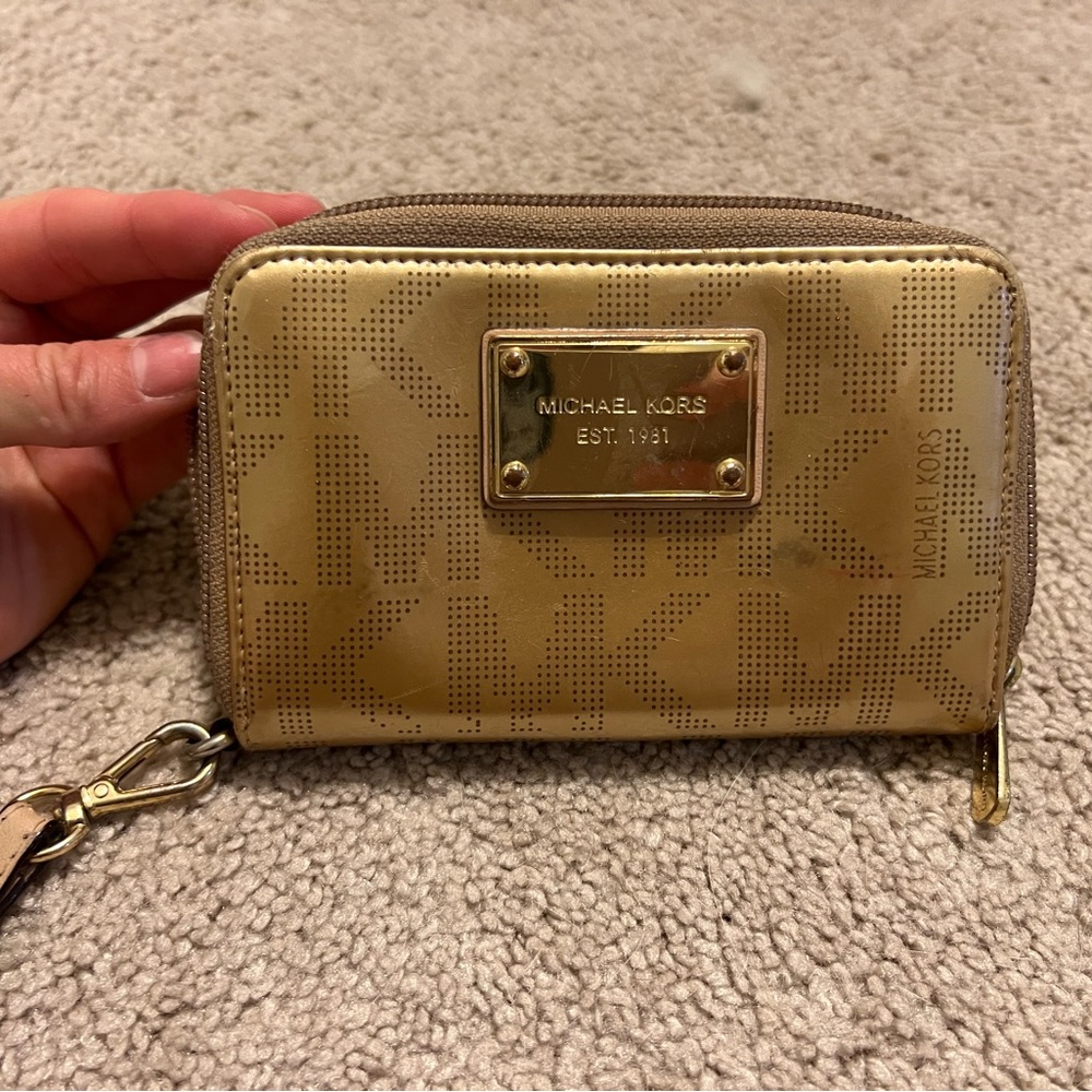 Michael Kors gold wallet/wristlet